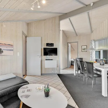 Stunning In Hvide Sande With Kitchen * Bjerregard
