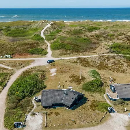 Hébergement de vacances Nice Home In Hvide Sande With Sauna *