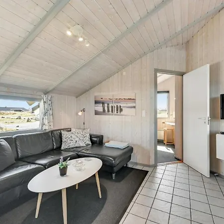 Nice Home In Hvide Sande With Sauna Hébergement de vacances *