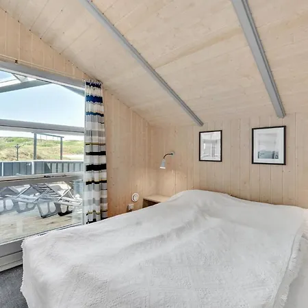 Nice Home In Hvide Sande With Sauna * Bjerregård