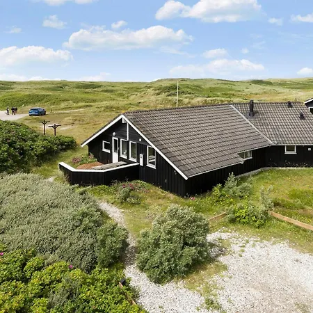 Nice Home In Hvide Sande With Sauna